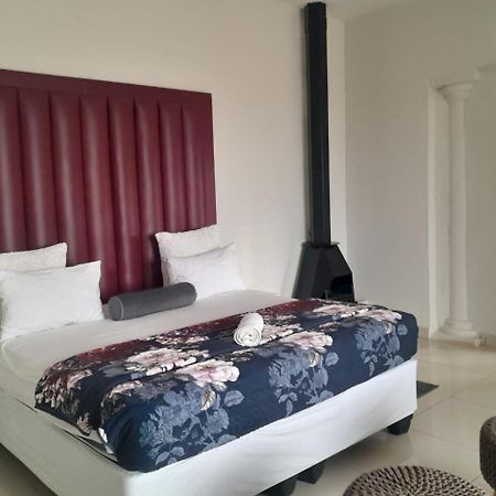 Dineo'S Lodge And Spa Burgersfort Luaran gambar