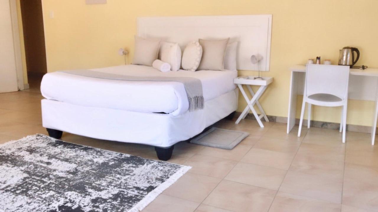 Dineo'S Lodge And Spa Burgersfort Luaran gambar