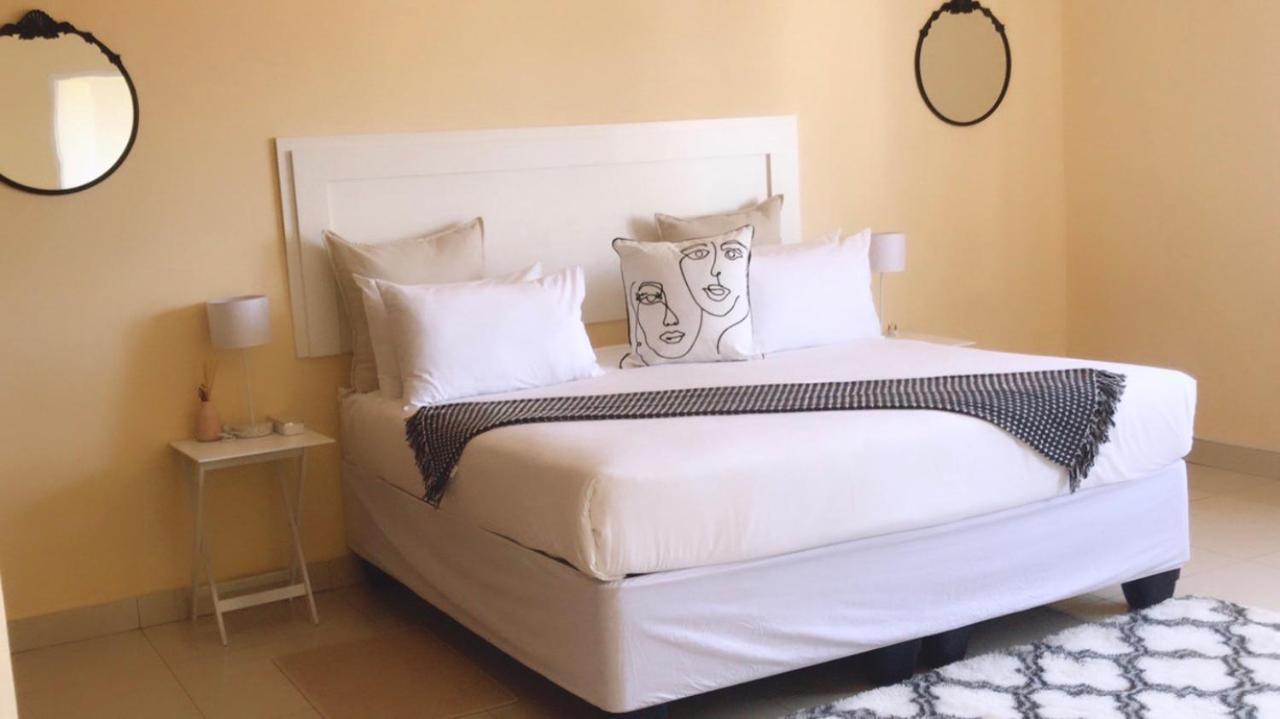 Dineo'S Lodge And Spa Burgersfort Luaran gambar