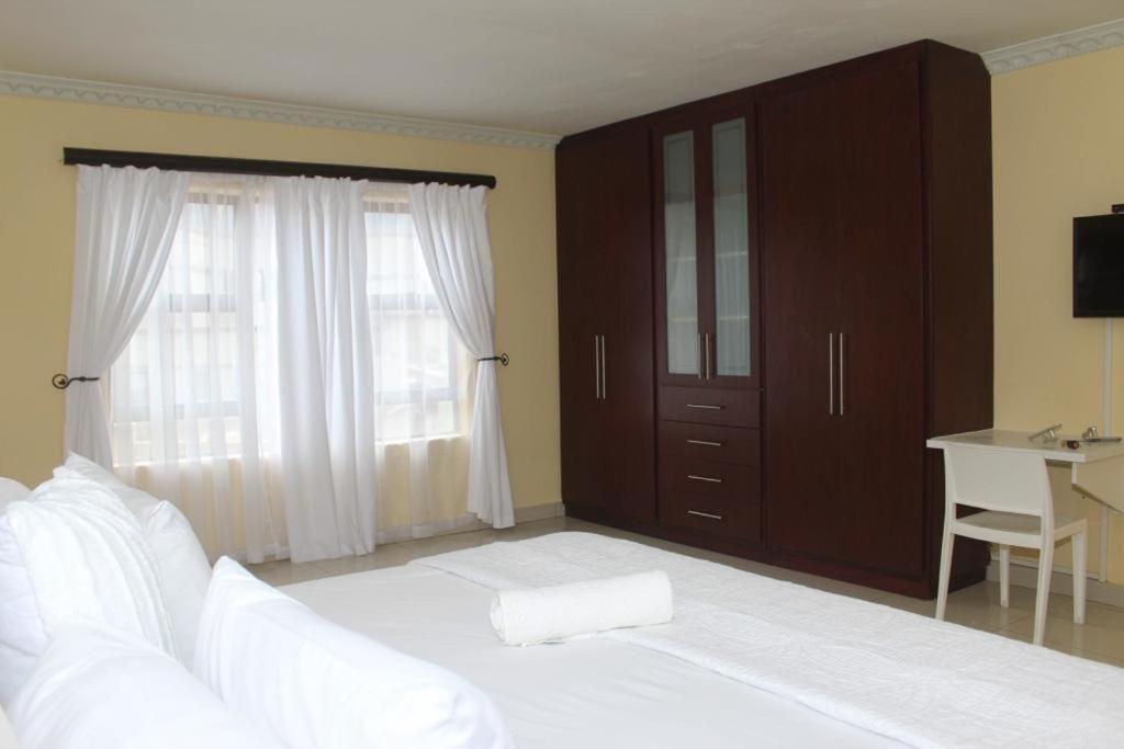 Dineo'S Lodge And Spa Burgersfort Luaran gambar
