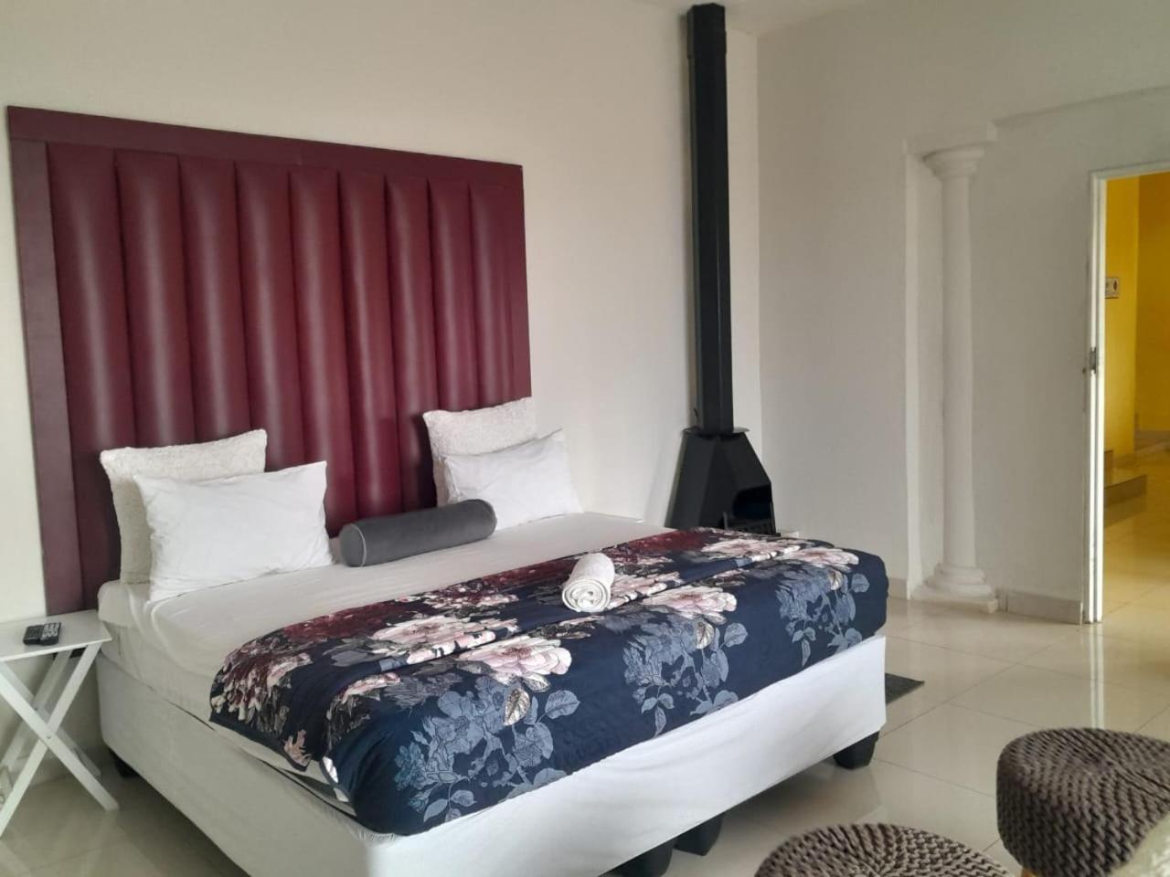 Dineo'S Lodge And Spa Burgersfort Luaran gambar