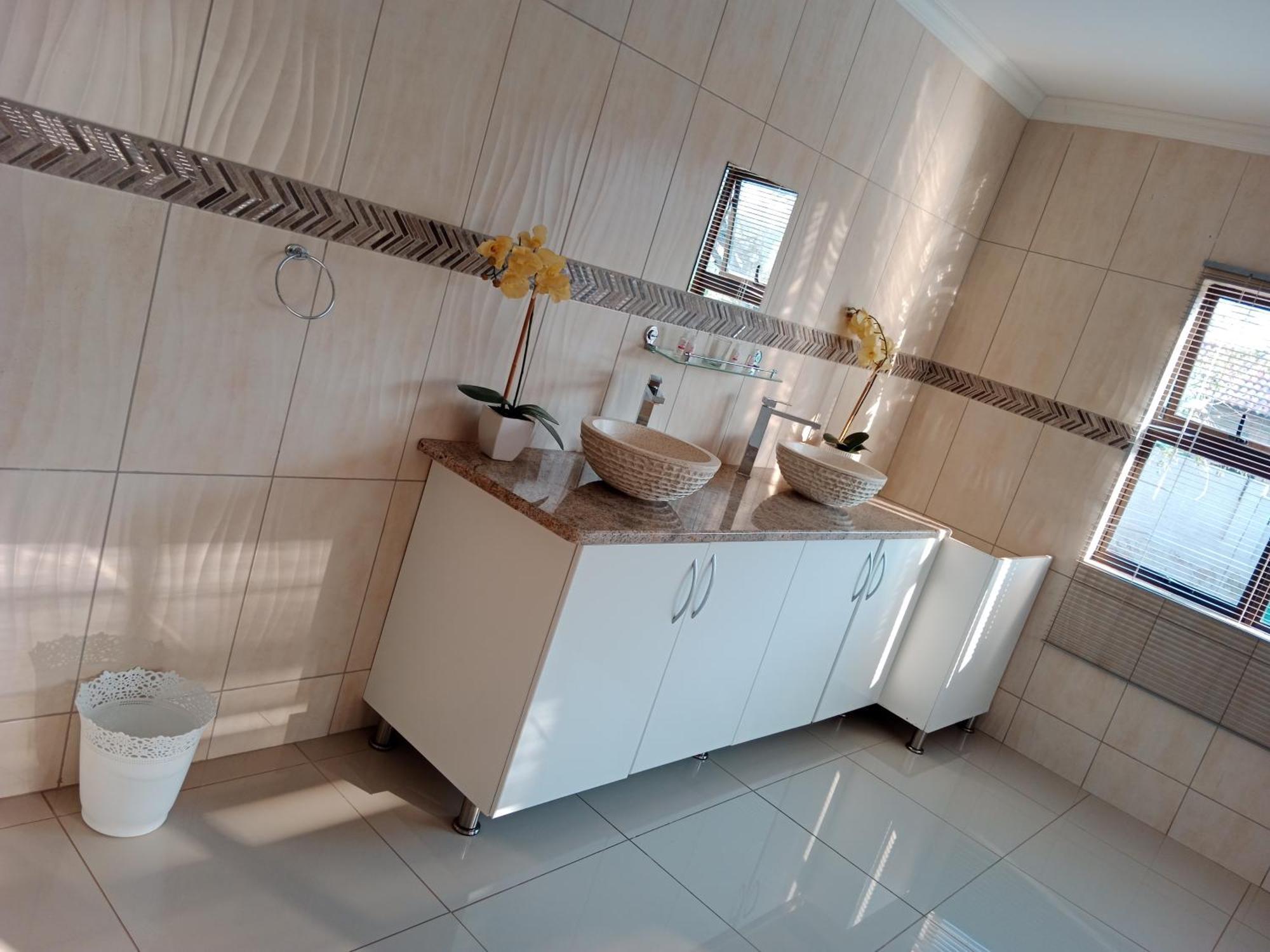Dineo'S Lodge And Spa Burgersfort Luaran gambar