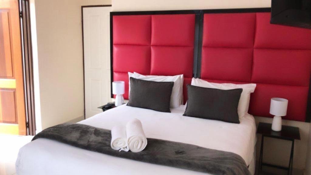 Dineo'S Lodge And Spa Burgersfort Luaran gambar